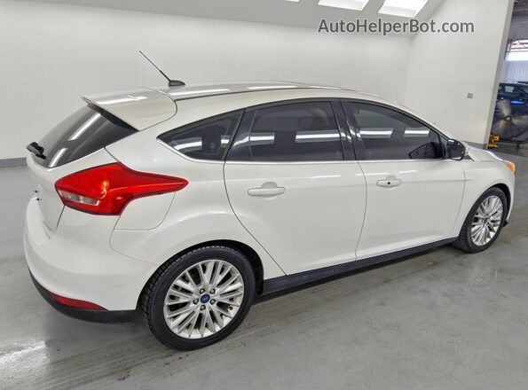 1FADP3N29JL314521 2018 FORD FOCUS White Rear right