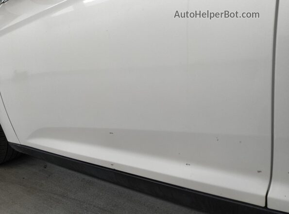 1FADP3N29JL314521 2018 FORD FOCUS White 