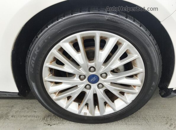 1FADP3N29JL314521 2018 FORD FOCUS White 