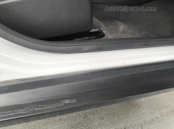 1FADP3N29JL314521 2018 FORD FOCUS White 