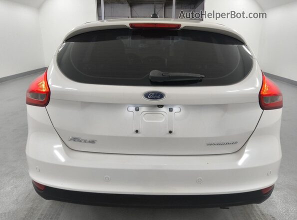 1FADP3N29JL314521 2018 FORD FOCUS White 