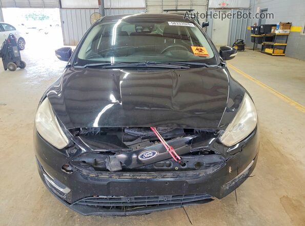 1FADP3N2XHL233800 2017 FORD FOCUS Черный Вид спереди