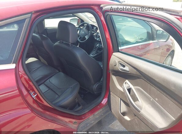 1FADP3N2XHL267073 2017 FORD FOCUS Red VIN კოდის სტიკერის ხედი