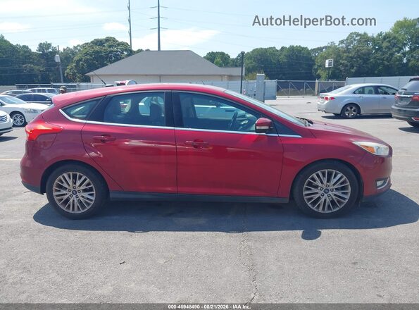 1FADP3N2XHL267073 2017 FORD FOCUS Red უკანა სალონის ხედი