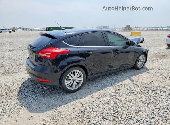 1FADP3N2XHL287887 2017 FORD FOCUS Black Tył prawy