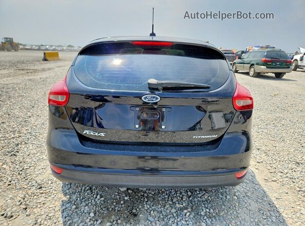 1FADP3N2XHL287887 2017 FORD FOCUS Black Widok z tyłu