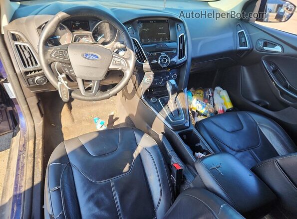 1FADP3N2XHL317924 2017 FORD FOCUS Синий Вид панели приборов