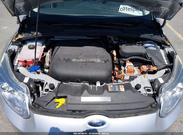 1FADP3R40JL296115 2018 FORD FOCUS ELECTRIC Silver Вид ззаду