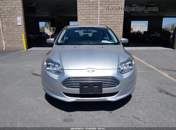 1FADP3R40JL296115 2018 FORD FOCUS ELECTRIC Silver Вид задньої частини салону