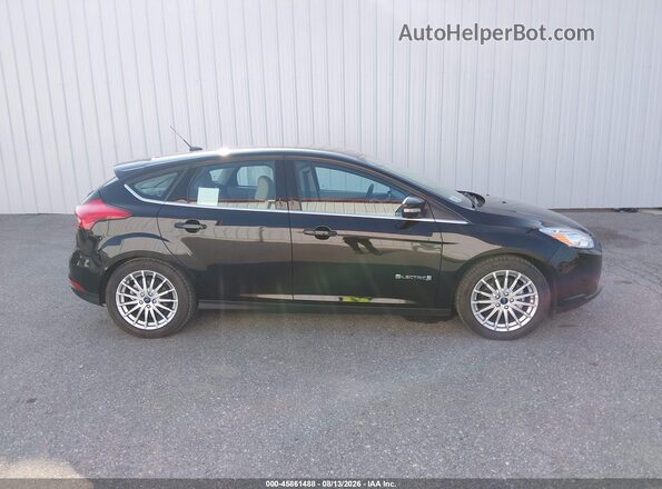1FADP3R46GL396163 2016 FORD FOCUS ELECTRIC Black Rear interior view