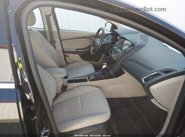 1FADP3R46GL396163 2016 FORD FOCUS ELECTRIC Black Front interior view