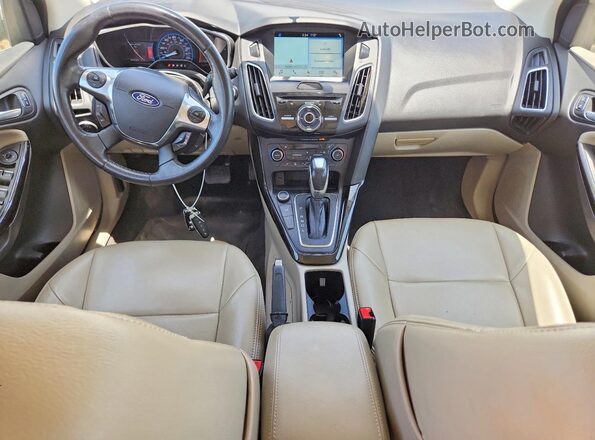1FADP3R47HL343571 2017 FORD FOCUS Silver Vista del salpicadero
