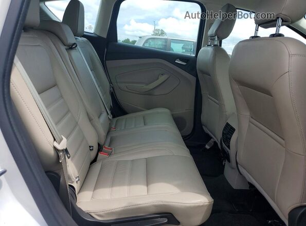 1FADP5DU1JL100105 2018 FORD C-MAX White Widok wnętrza z tyłu