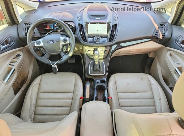 1FADP5DU2HL115190 2017 FORD C-MAX Red Вид панелі приладів