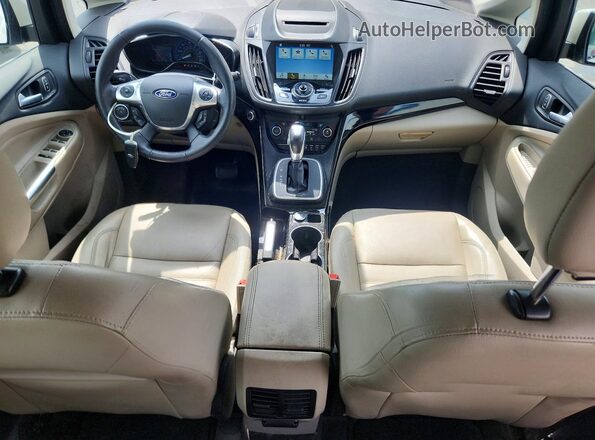 1FADP5DU8JL105849 2018 FORD C-MAX White Dashboard view