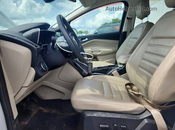 1FADP5DU8JL105849 2018 FORD C-MAX White Vista interior delantera