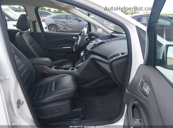 1FADP5EU6HL109987 2017 FORD C-MAX ENERGI White Widok wnętrza z przodu