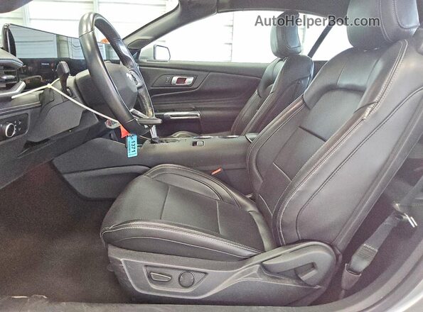 1FAGP8UH3S5120797 2025 FORD MUSTANG Silver წინა სალონის ხედი