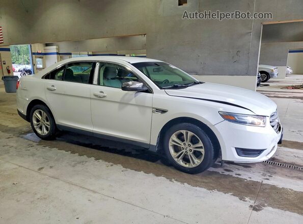 1FAHP2D85GG157167 2016 FORD TAURUS Белый Передняя правая четверть