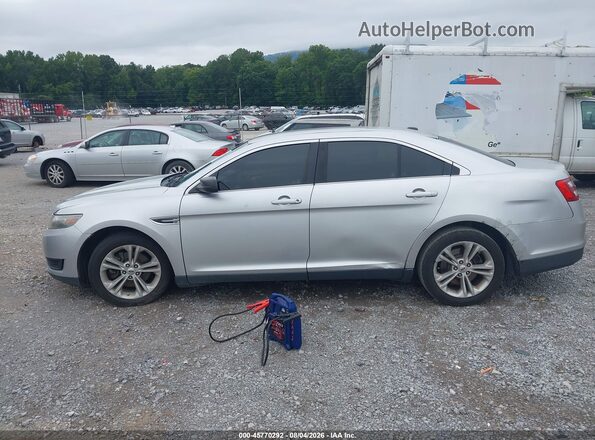 1FAHP2D8XJG118159 2018 FORD TAURUS Silver 360 interior view
