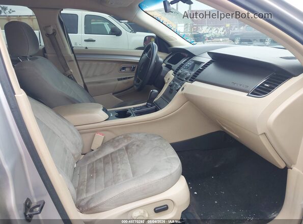 1FAHP2D8XJG118159 2018 FORD TAURUS Silver Front interior view