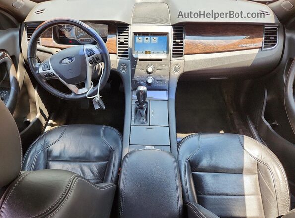 1FAHP2F83GG114086 2016 FORD TAURUS Maroon Widok deski rozdzielczej