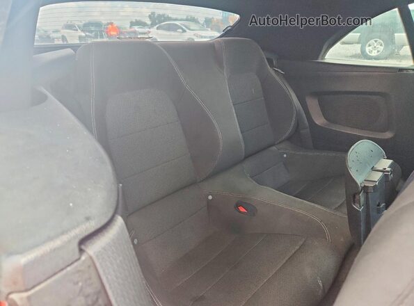 1FATP8EM0G5226870 2016 FORD MUSTANG Orange Rear seats view