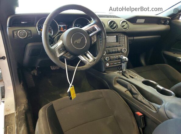 1FATP8EM3G5329183 2016 FORD MUSTANG White Widok deski rozdzielczej
