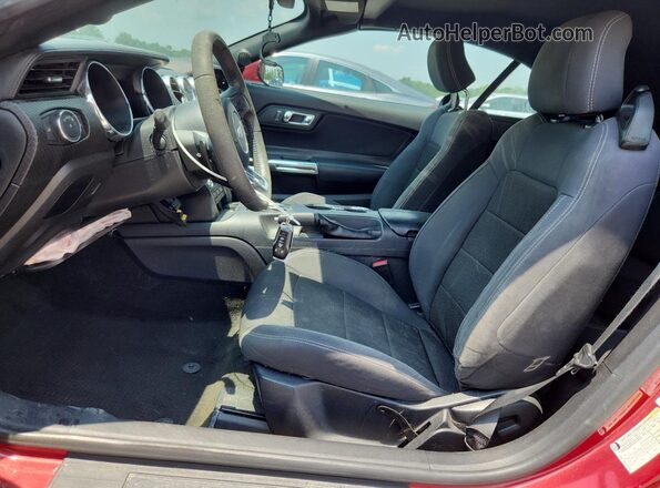 1FATP8EM4H5305587 2017 FORD MUSTANG Red Widok wnętrza z przodu
