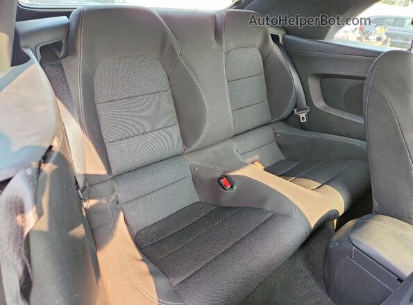 1FATP8EM5G5301174 2016 FORD MUSTANG Серебряный Вид задних сидений