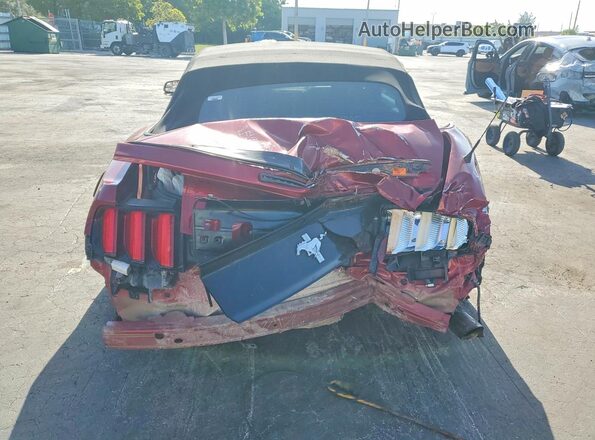 1FATP8EM6H5338834 2017 FORD MUSTANG Red Widok z tyłu