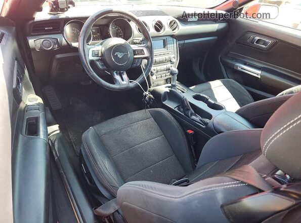 1FATP8EM8G5266422 2016 FORD MUSTANG Red Вид панелі приладів