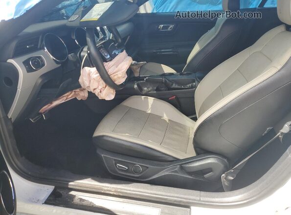 1FATP8FF0H5287332 2017 FORD MUSTANG White Вид салону спереду