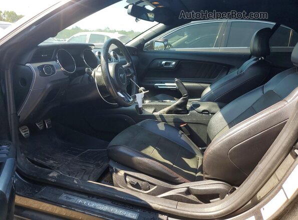 1FATP8FF5H5341403 2017 FORD MUSTANG Серый Вид салона спереди