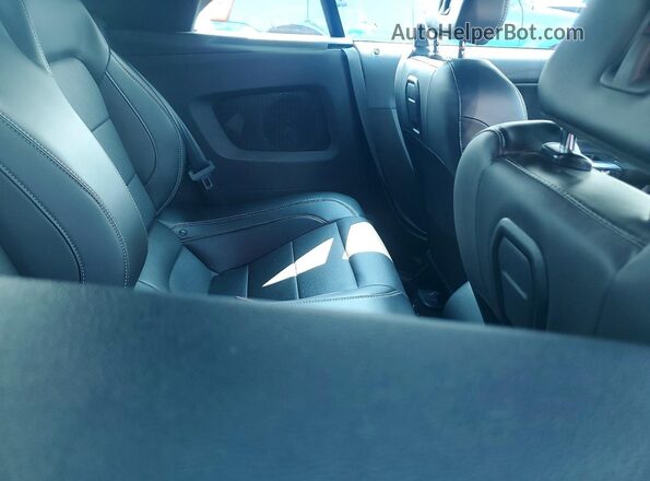 1FATP8FF5N5125384 2022 FORD MUSTANG Красный Вид задних сидений