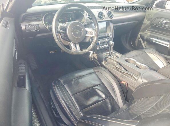 1FATP8UH0J5167671 2018 FORD MUSTANG Black Вид панелі приладів
