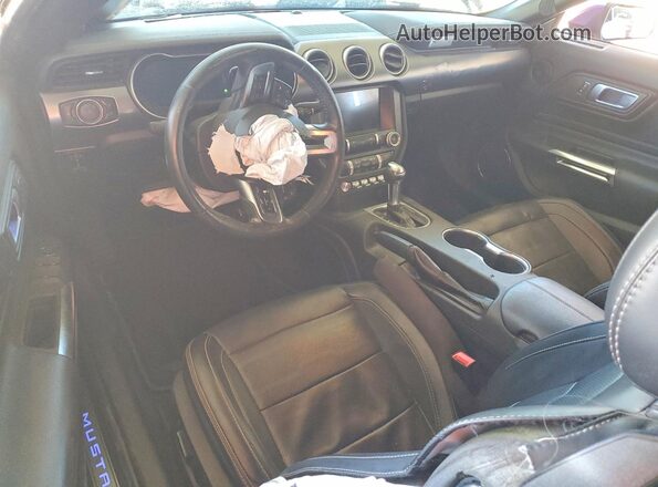 1FATP8UH0K5196704 2019 FORD MUSTANG Purple Vista del salpicadero