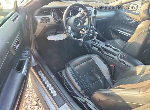 1FATP8UH1L5106252 2020 FORD MUSTANG Silver Dashboard view