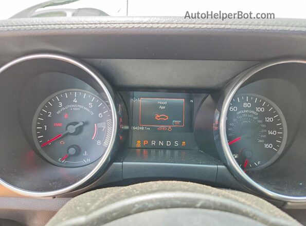 1FATP8UH2J5155649 2018 FORD MUSTANG White Սարքավորումների վահանակի տեսք