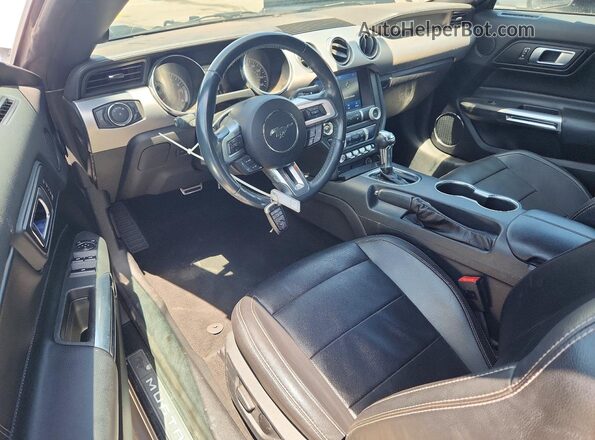 1FATP8UH2P5111577 2023 FORD MUSTANG Серебряный Вид панели приборов