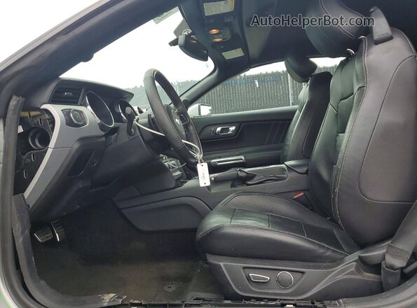 1FATP8UH3H5267449 2017 FORD MUSTANG Silver წინა სალონის ხედი