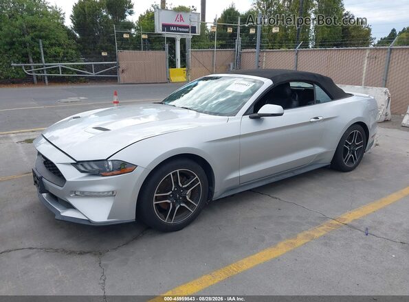 1FATP8UH3J5155241 2018 FORD MUSTANG Серебряный Передняя левая четверть