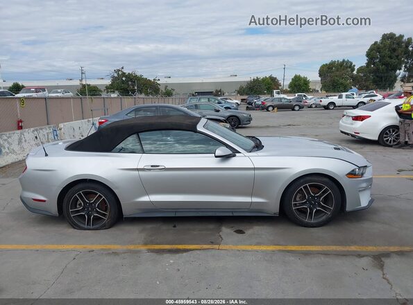1FATP8UH3J5155241 2018 FORD MUSTANG Серебряный Панорамный вид салона 360°