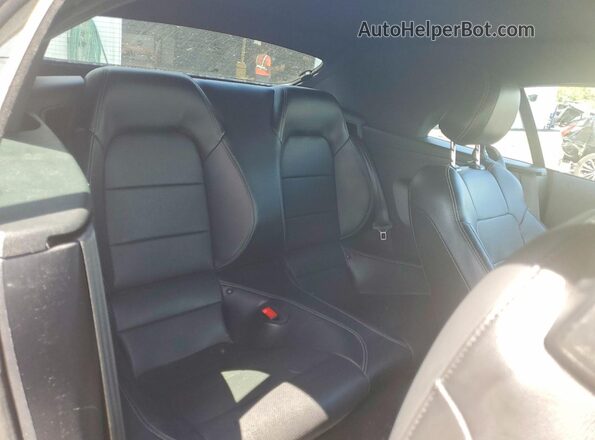 1FATP8UH4L5147748 2020 FORD MUSTANG Gray Rear seats view