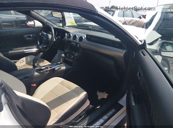 1FATP8UH5L5149136 2020 FORD MUSTANG White Front interior view