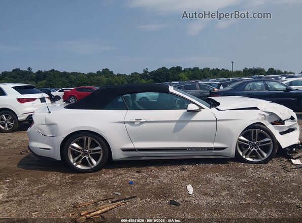 1FATP8UH5L5149136 2020 FORD MUSTANG White Rear interior view