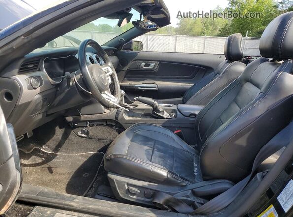 1FATP8UH5N5114146 2022 FORD MUSTANG Black Front interior view