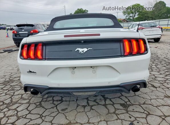 1FATP8UH6J5111766 2018 FORD MUSTANG White Հետևի տեսք