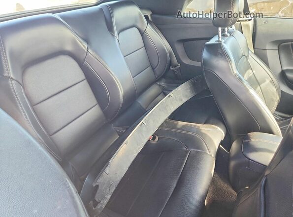 1FATP8UH6K5178871 2019 FORD MUSTANG Фиолетовый Вид задних сидений