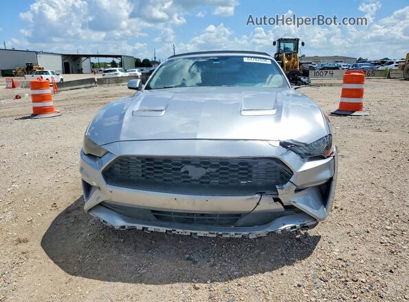 1FATP8UH6L5125962 2020 FORD MUSTANG Серебряный Вид спереди